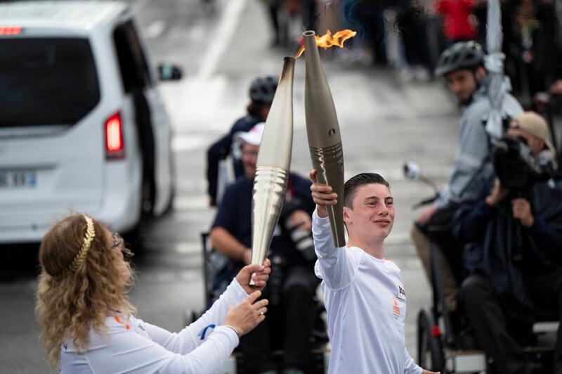 Our young talents carry the Olympic flame update