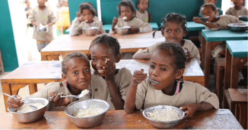 Access to education and food for young Madagascans